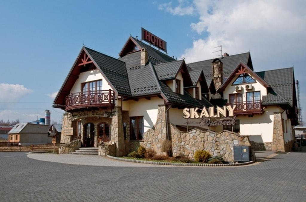 Skalny Dworek Neumarkt Exterior foto